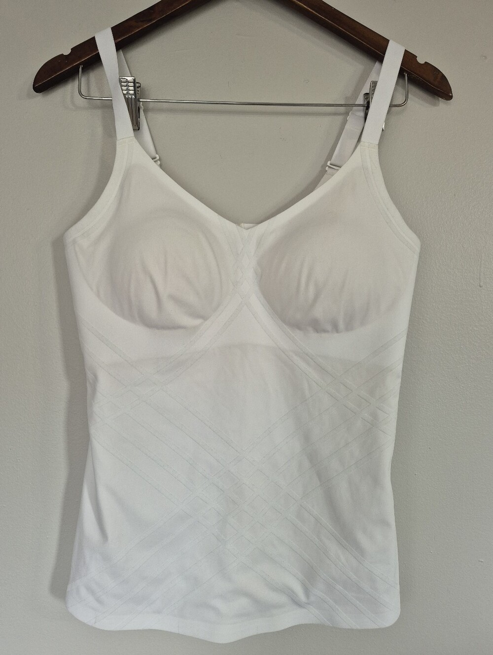 Honey Love Molded Cup White Adjustable Strap Tank Top Large